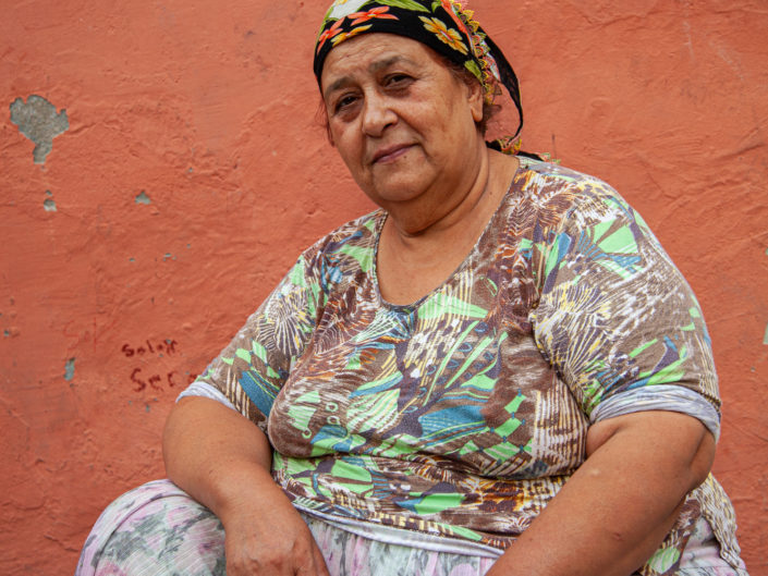 Portrait de femme dans le quartier de Sultanahmet.